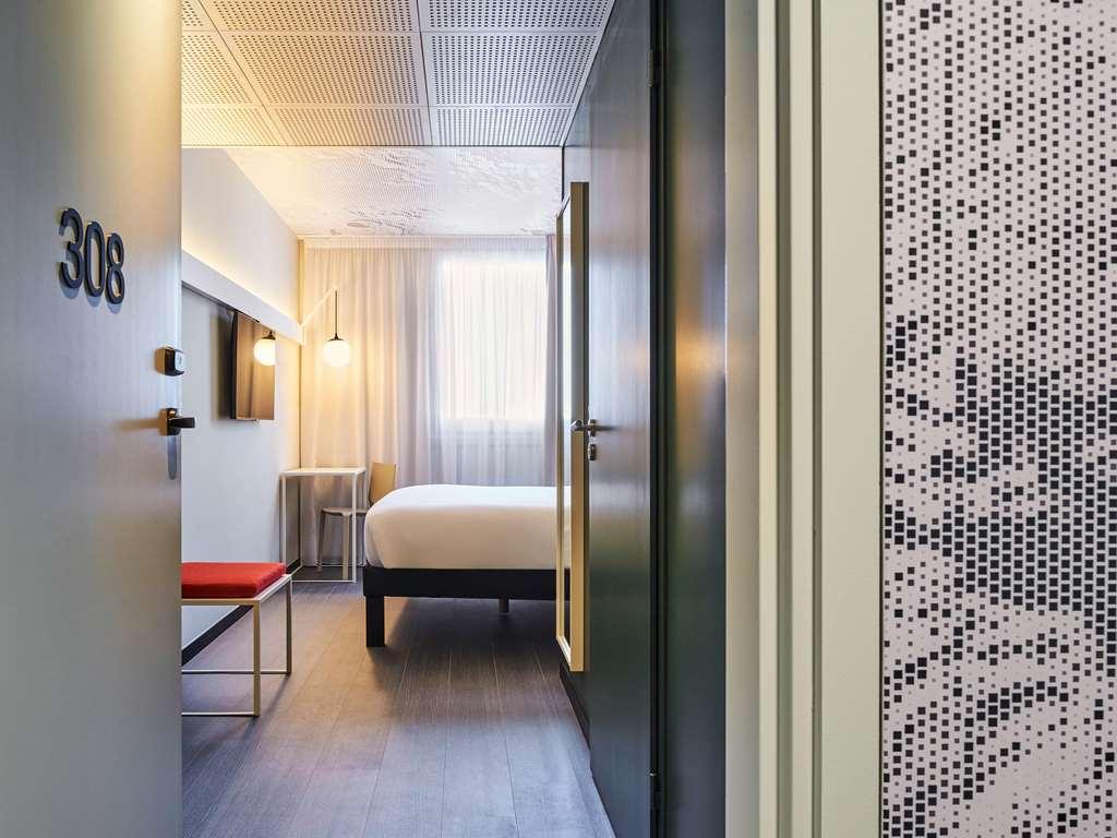 Ibis Montlhery Paris Sud Kamer foto