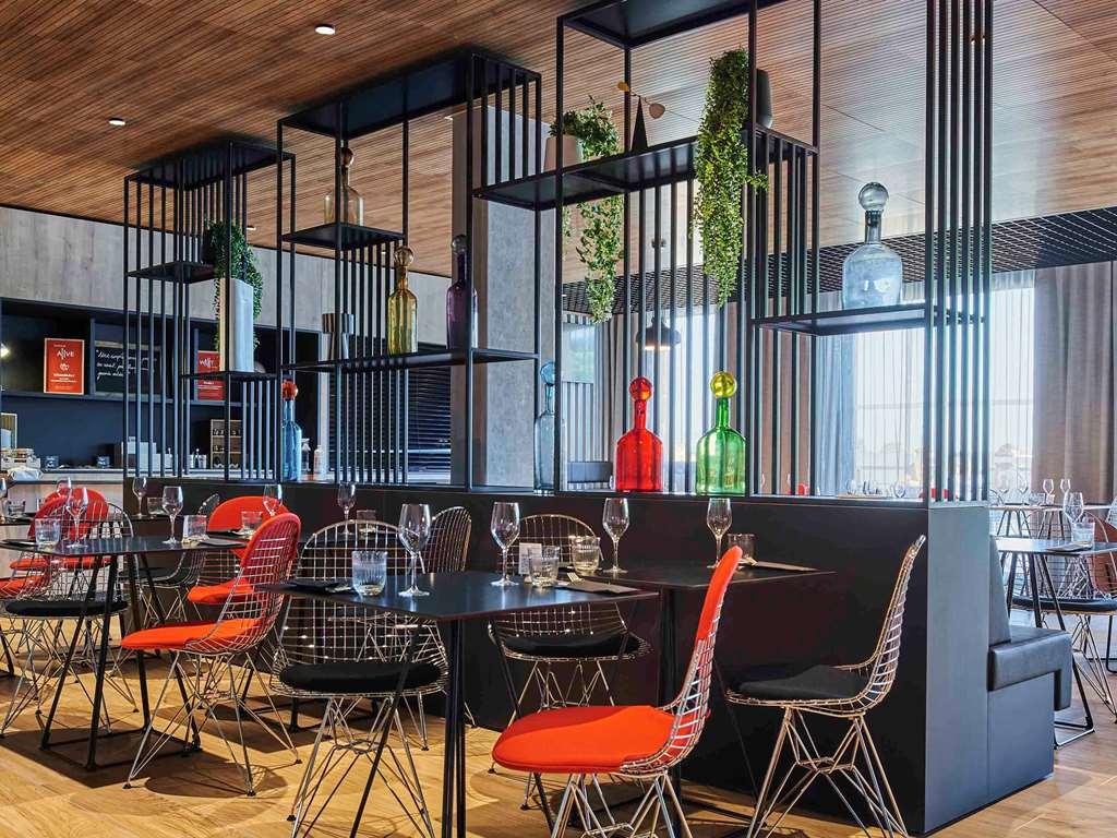 Ibis Montlhery Paris Sud Restaurant foto